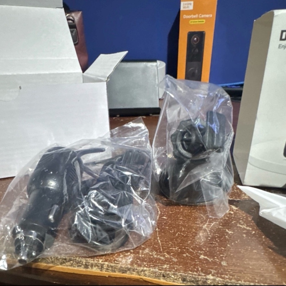 Black 180° Swivel Dash Camera with Night Vision - Picture 6 of 6